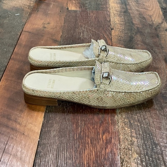 Stuart Weitzman Metallic Snakeskin Loafers with Silver Hardware Women’s size 7.5 - Picture 2 of 15